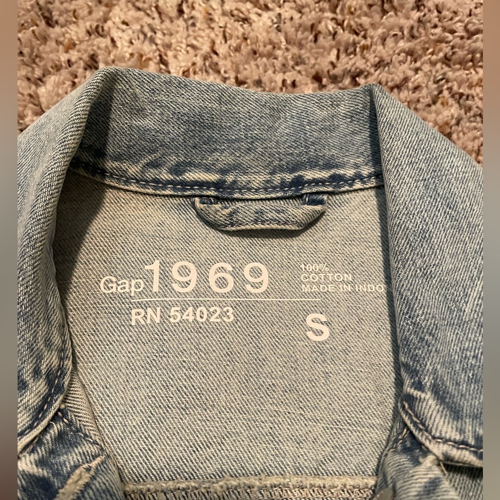 Vintage Gap Jean Jacket - Picture 6 of 6